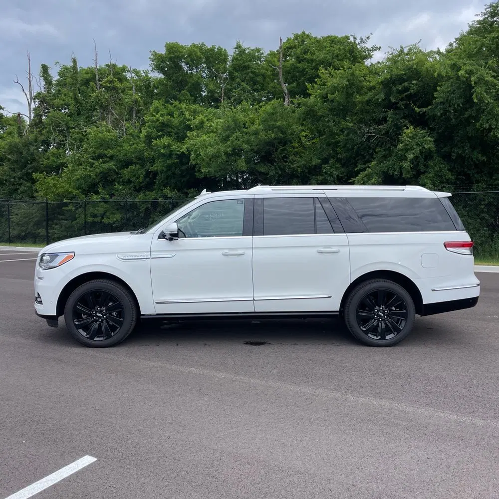 2024 Lincoln Navigator L Reserve