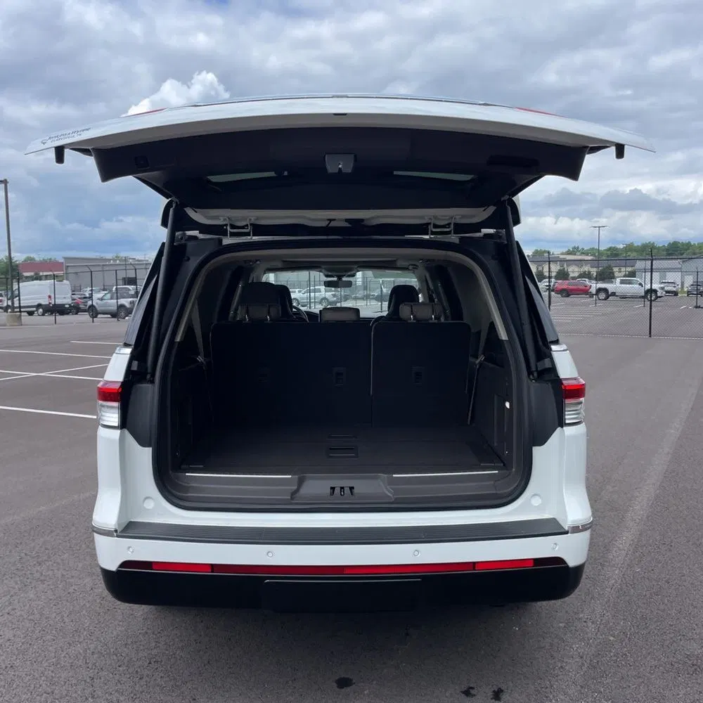 2024 Lincoln Navigator L Reserve