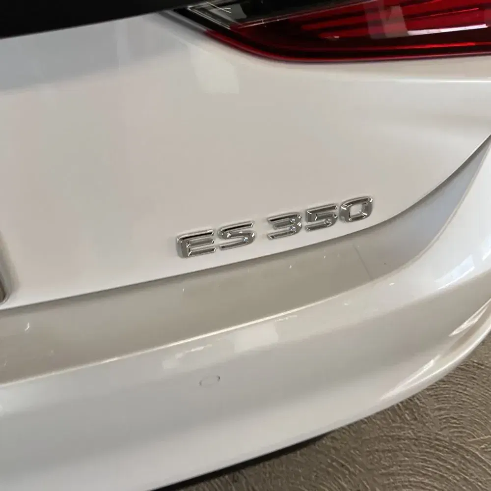 2025 Lexus ES 350 Base