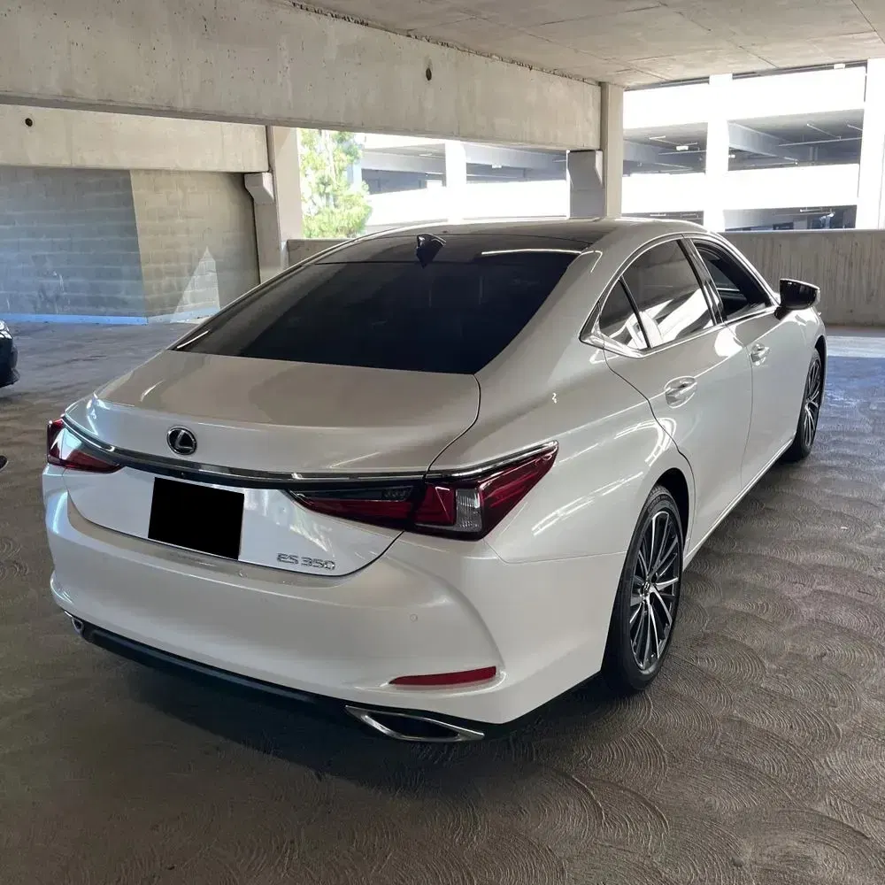 2025 Lexus ES 350 Base