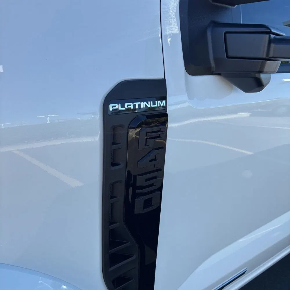 2023 Ford F-450 Super Duty Platinum