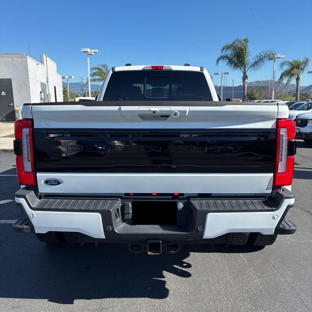 2023 Ford F-450 Super Duty Platinum