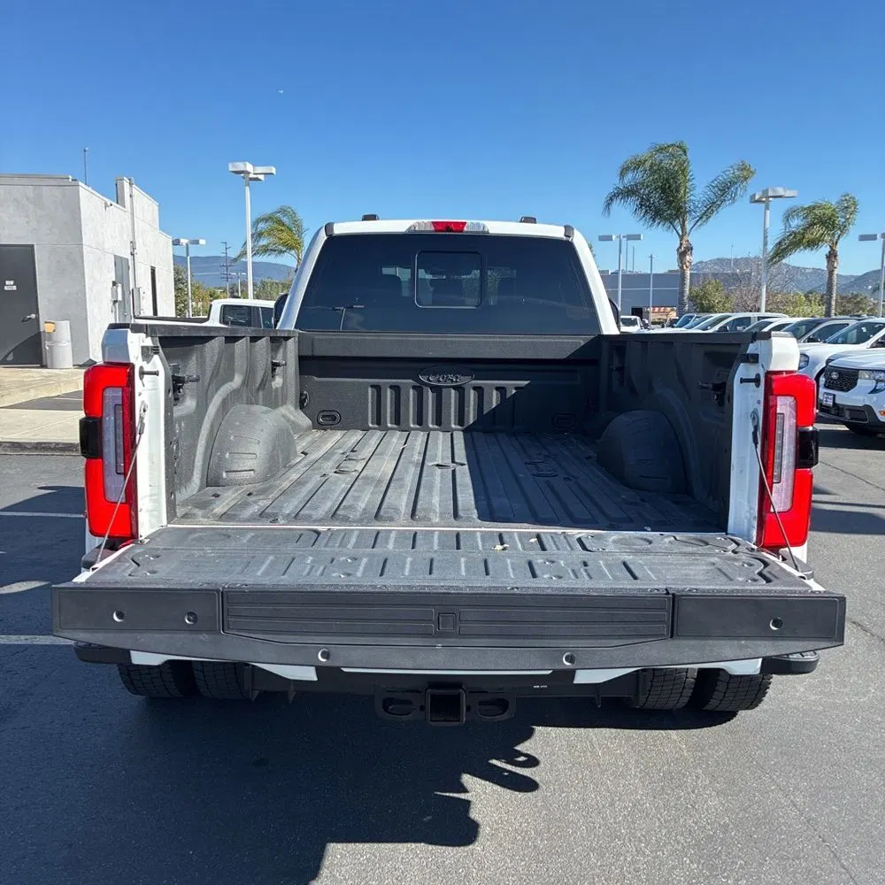 2023 Ford F-450 Super Duty Platinum