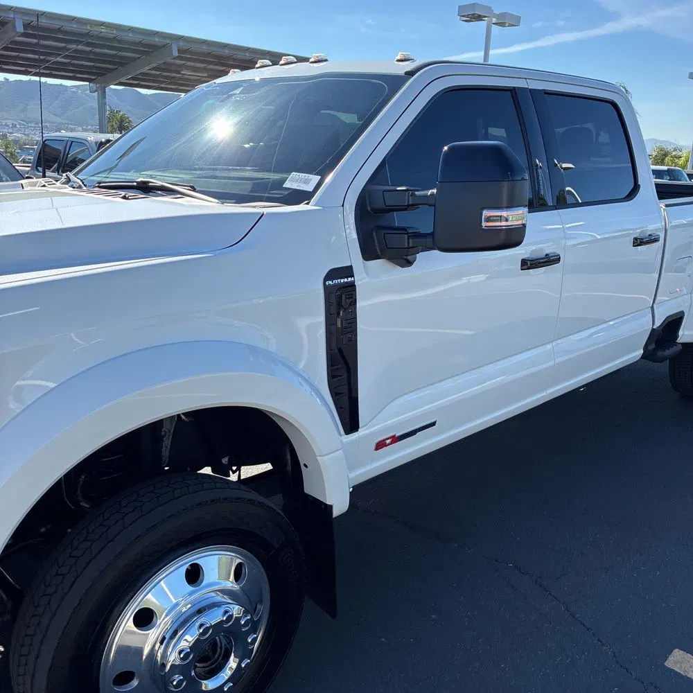 2023 Ford F-450 Super Duty Platinum