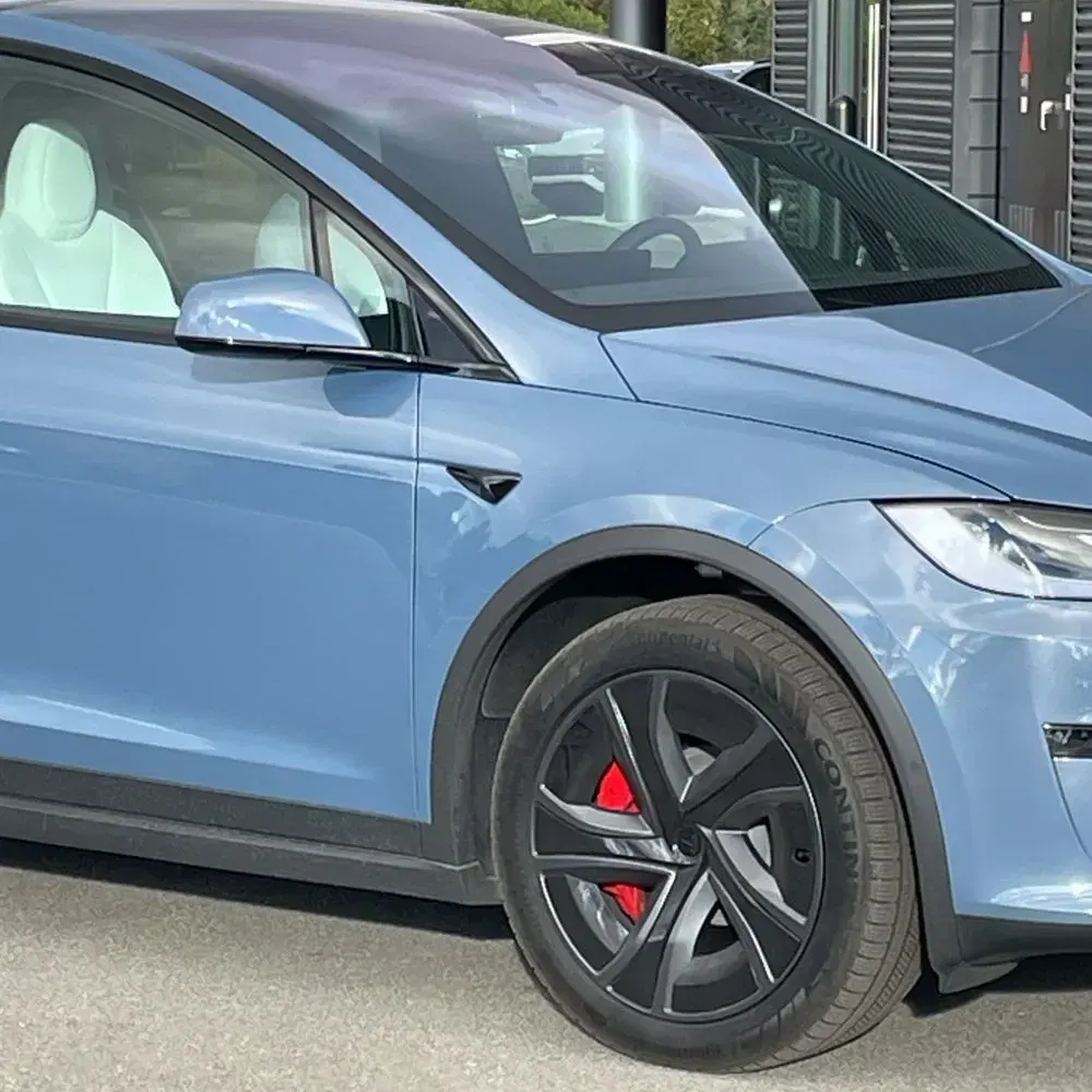 2026 Tesla Model X Plaid