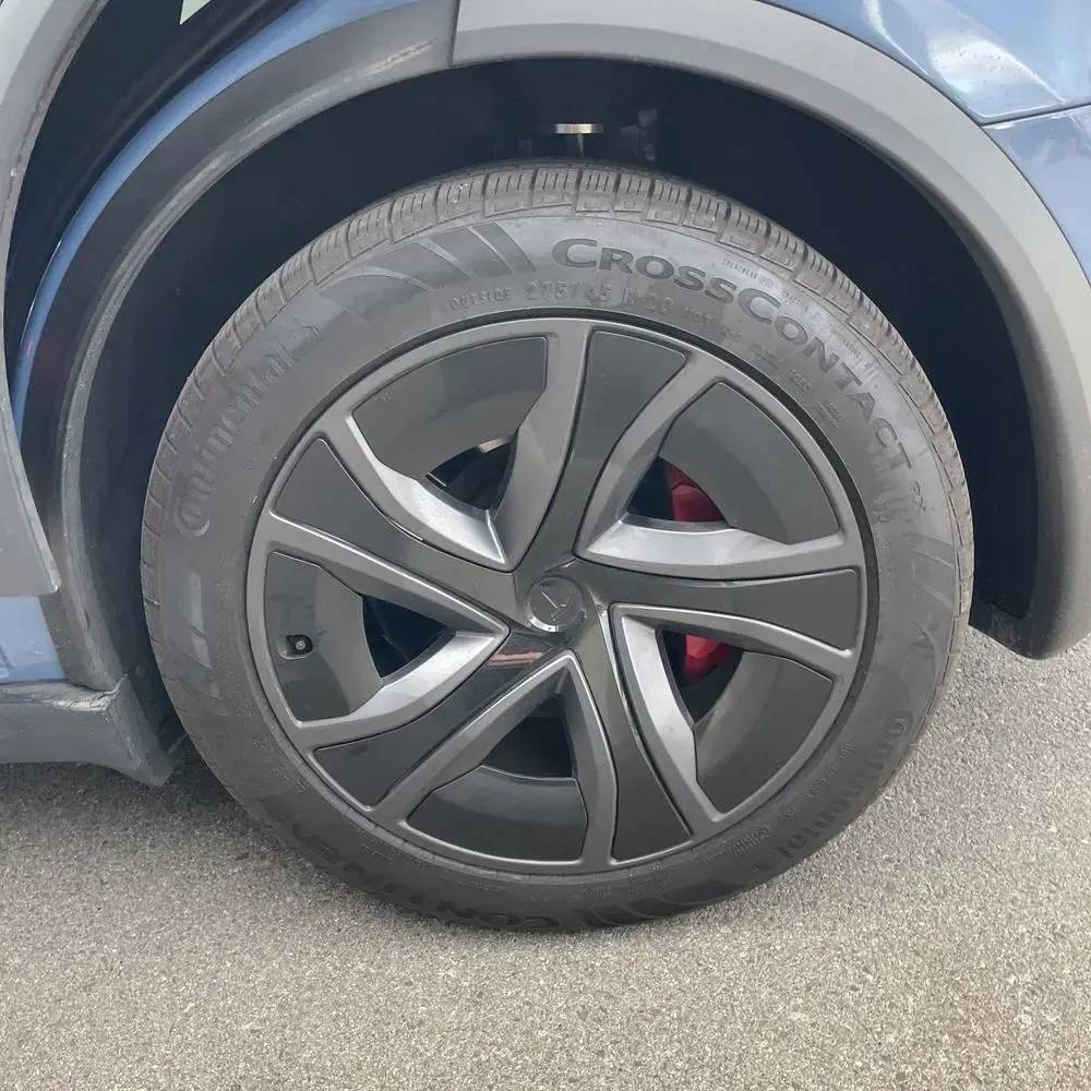 2026 Tesla Model X Plaid