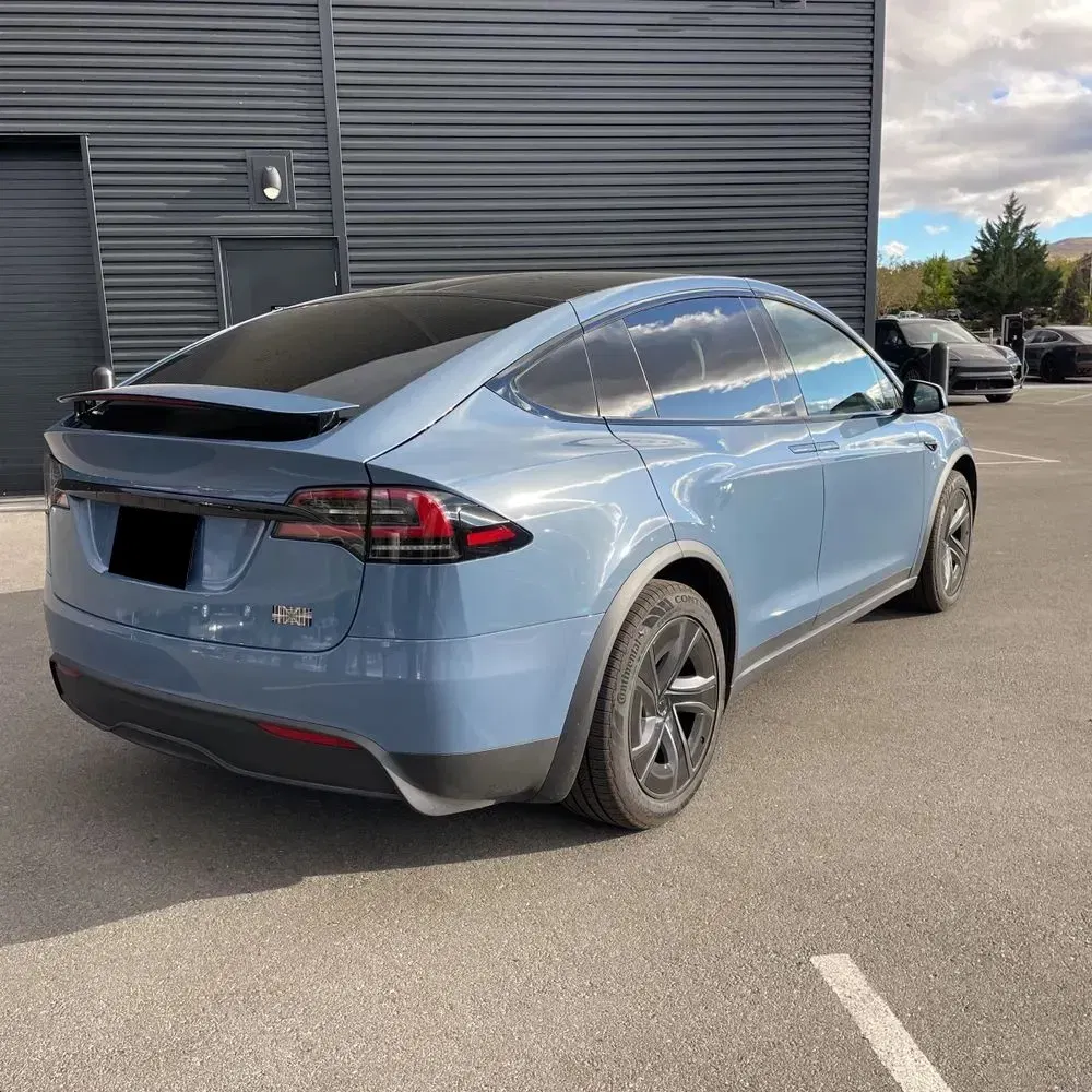 2026 Tesla Model X Plaid