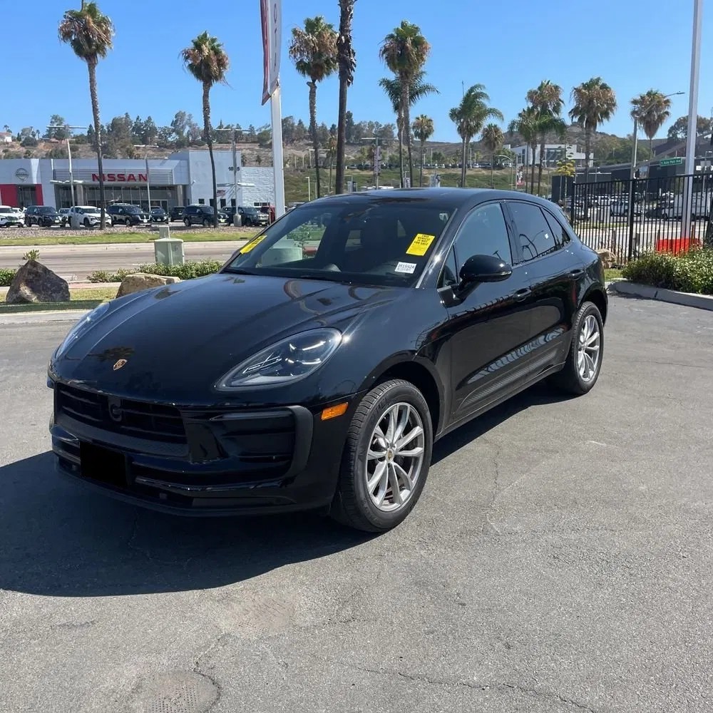 2024 Porsche Macan Base