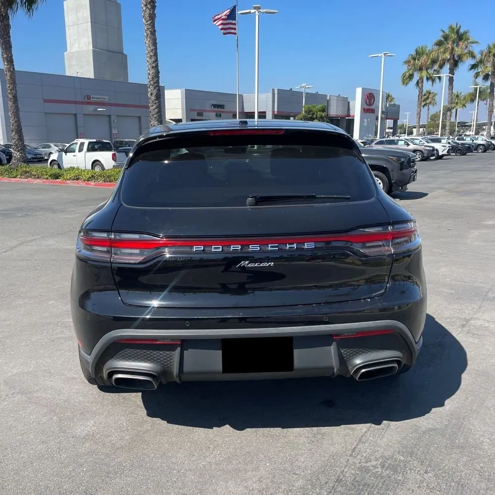 2024 Porsche Macan Base