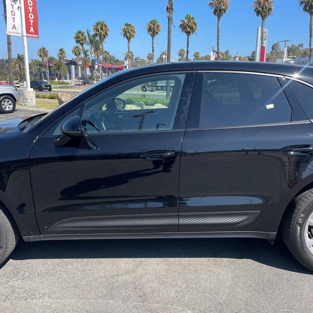 2024 Porsche Macan Base