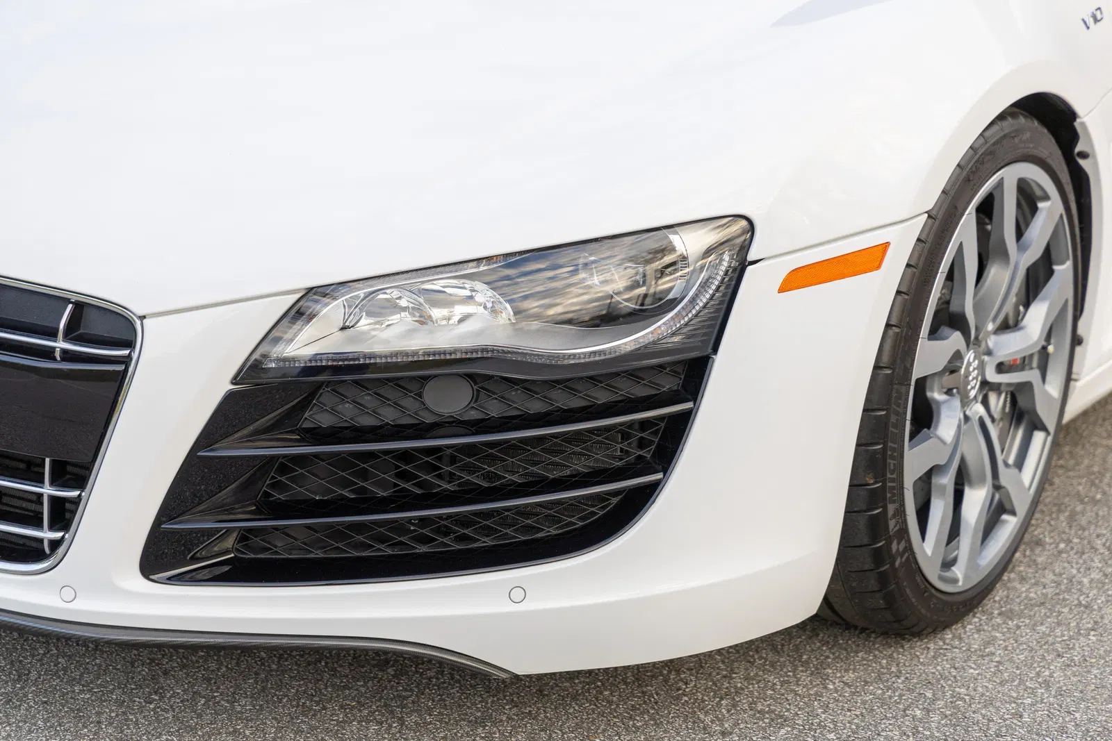 2012 Audi R8 V10 Spyder - ~7,600 Miles, Gated 6-Speed Manual, 525-hp V10, Carbon Ceramic Brakes