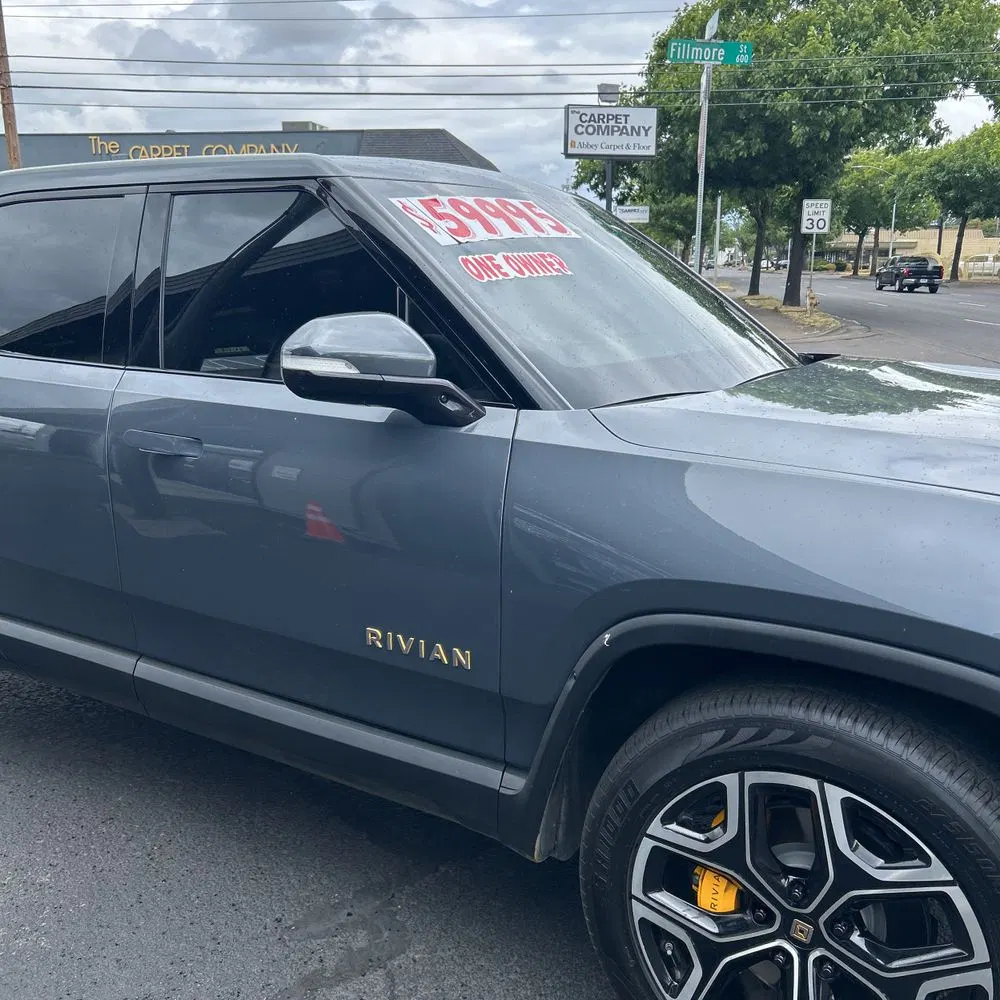 2022 Rivian R1T Adventure