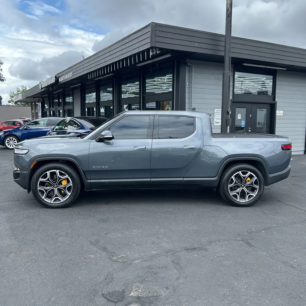 2022 Rivian R1T Adventure