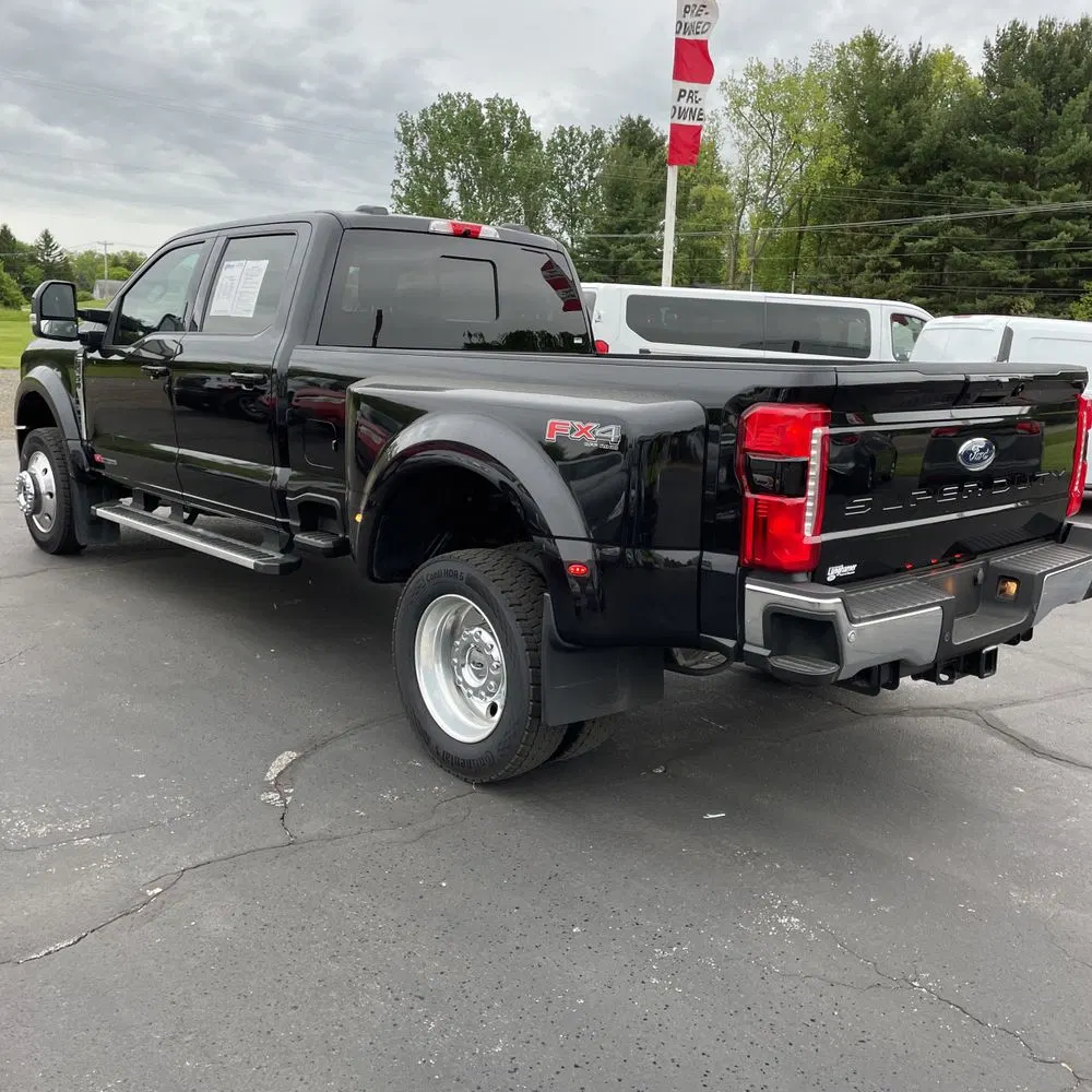 2024 Ford F450 S/D Lariat