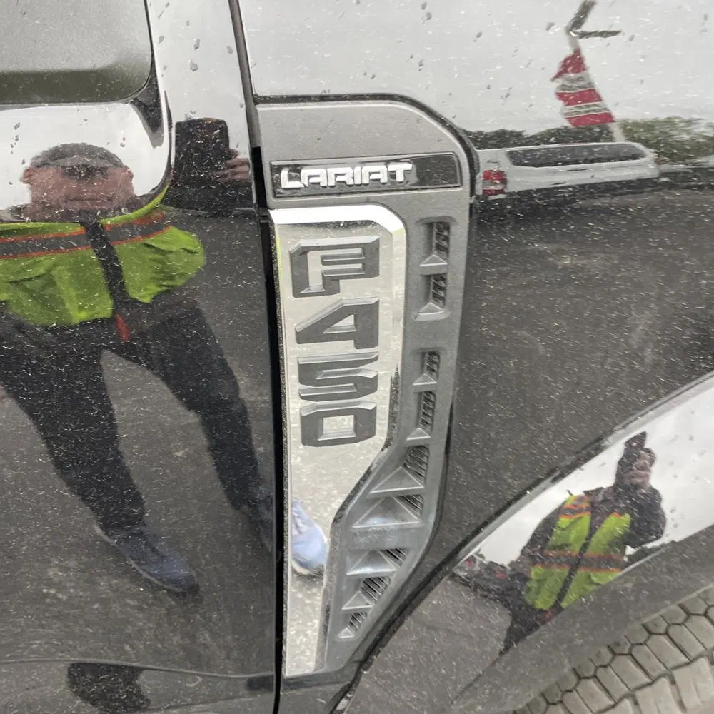 2024 Ford F450 S/D Lariat