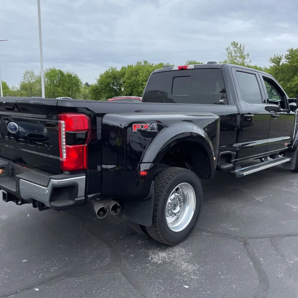 2024 Ford F450 S/D Lariat