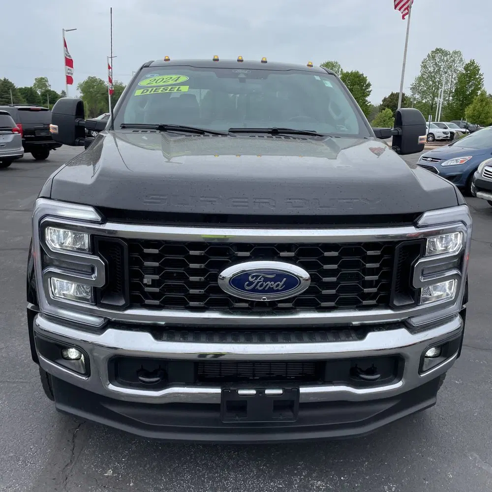 2024 Ford F450 S/D Lariat