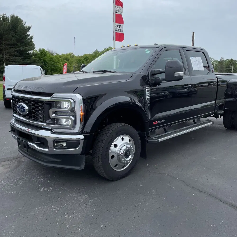 2024 Ford F450 S/D Lariat