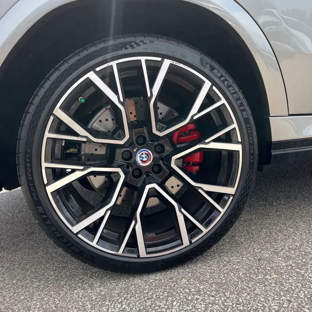 2023 BMW X6 M