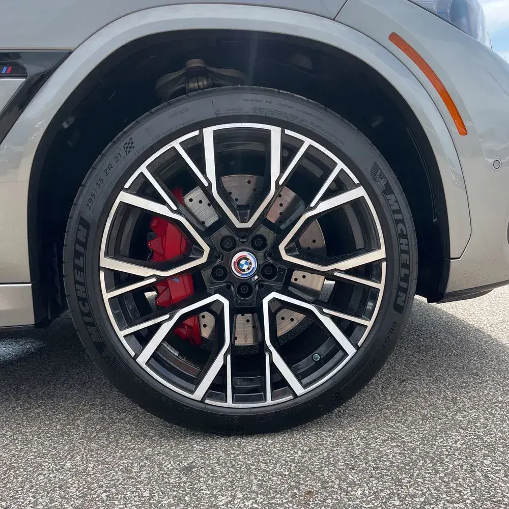 2023 BMW X6 M