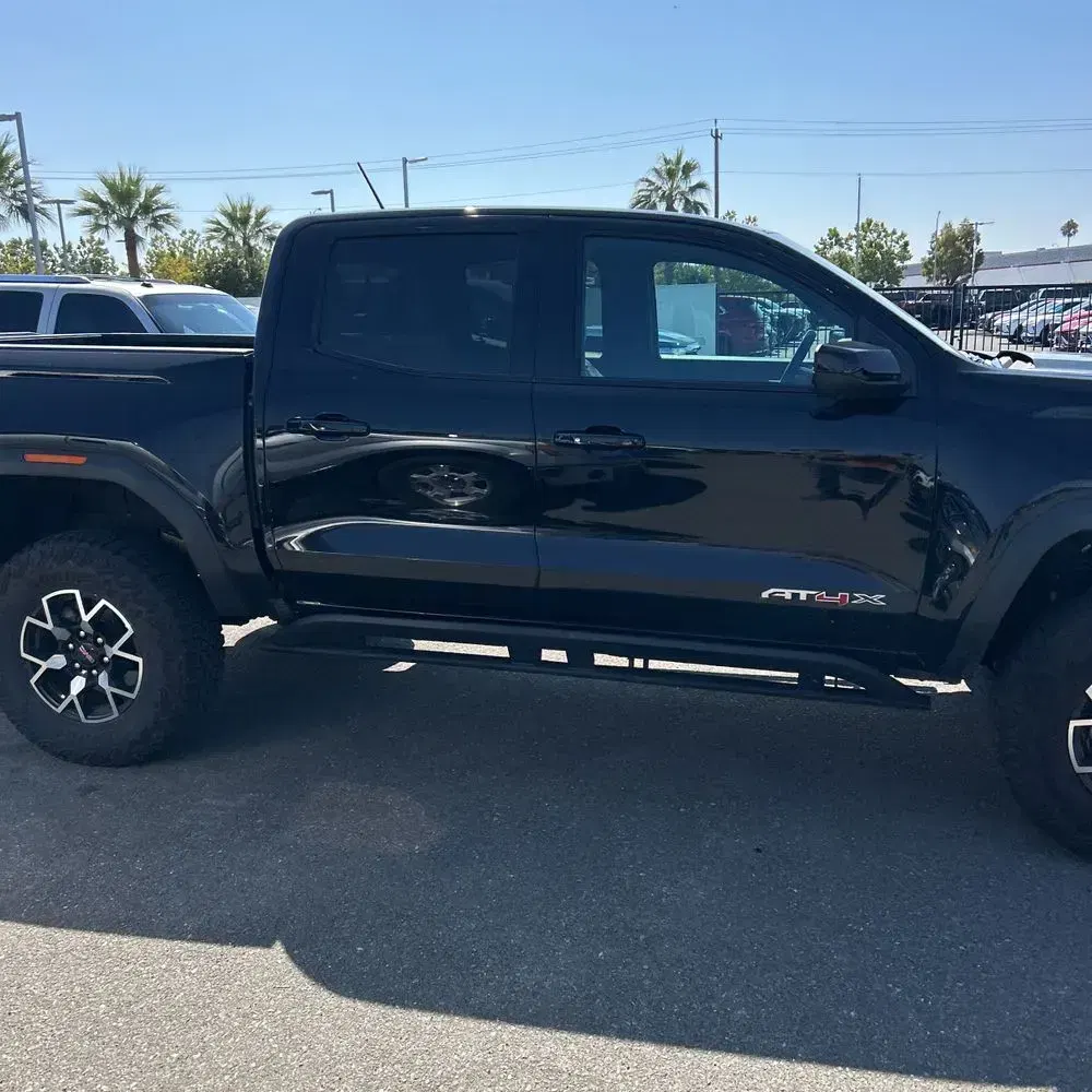2023 GMC Canyon AT4X