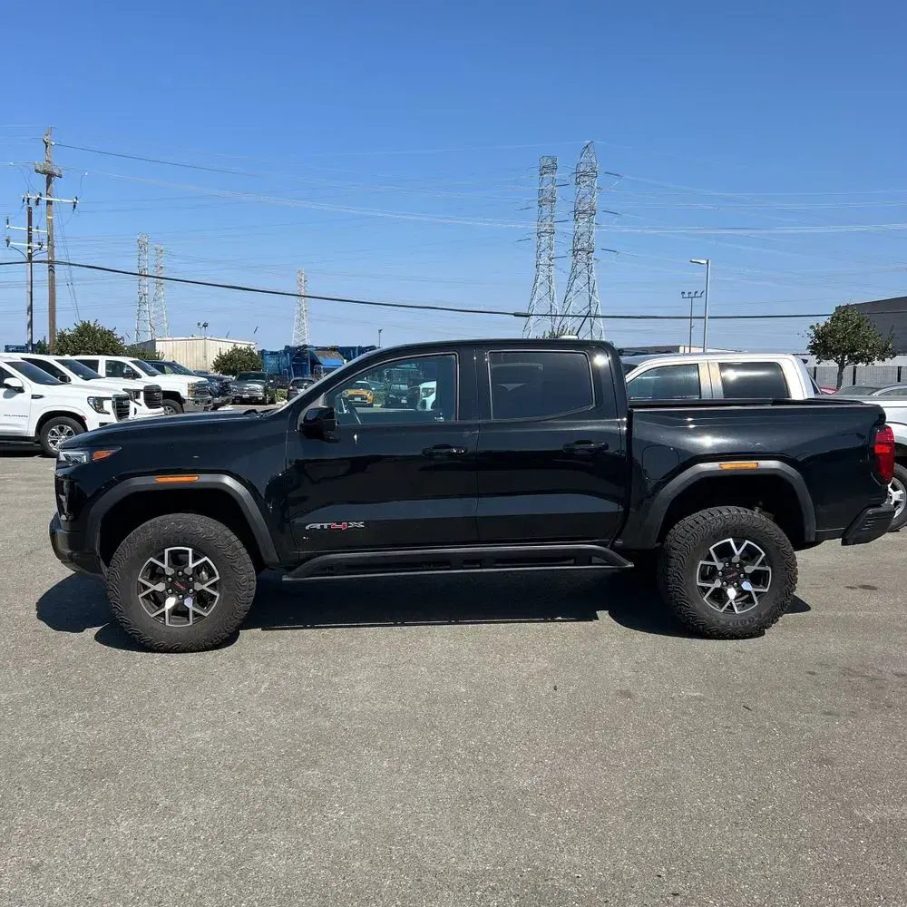 2023 GMC Canyon AT4X