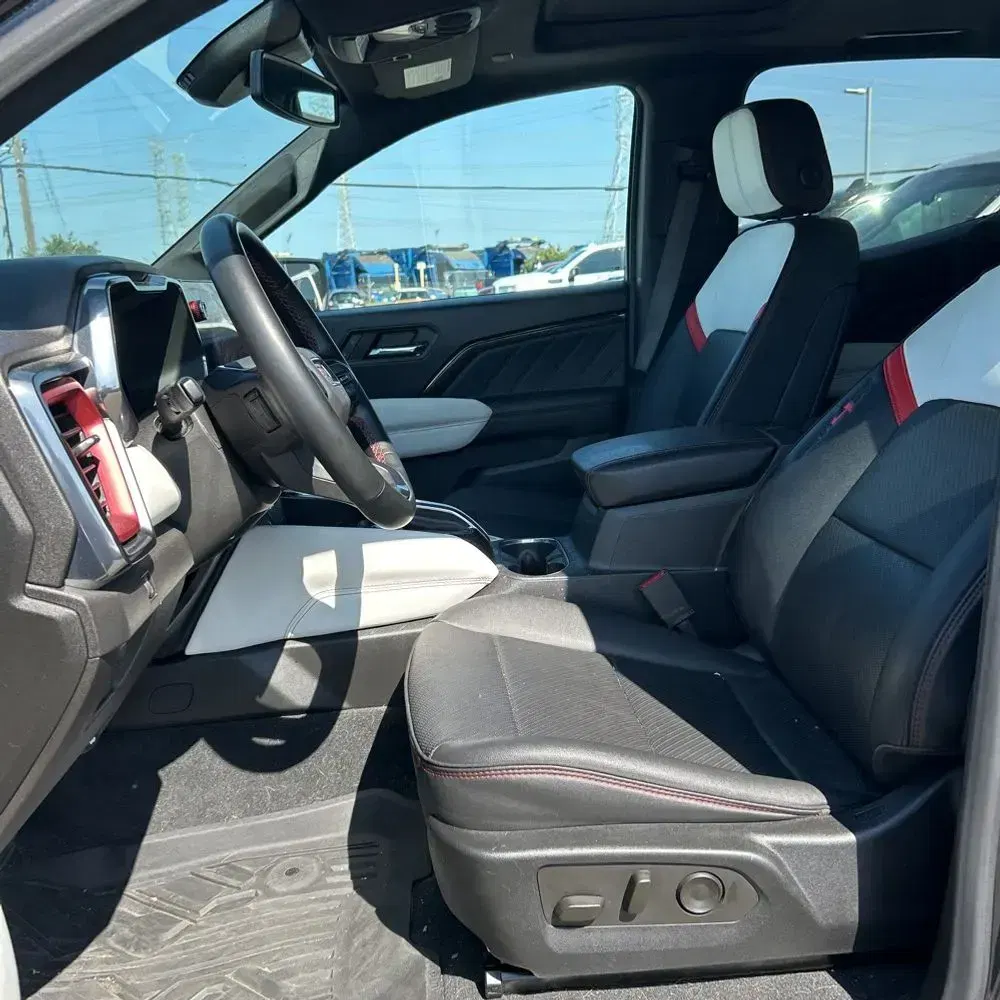 2023 GMC Canyon AT4X