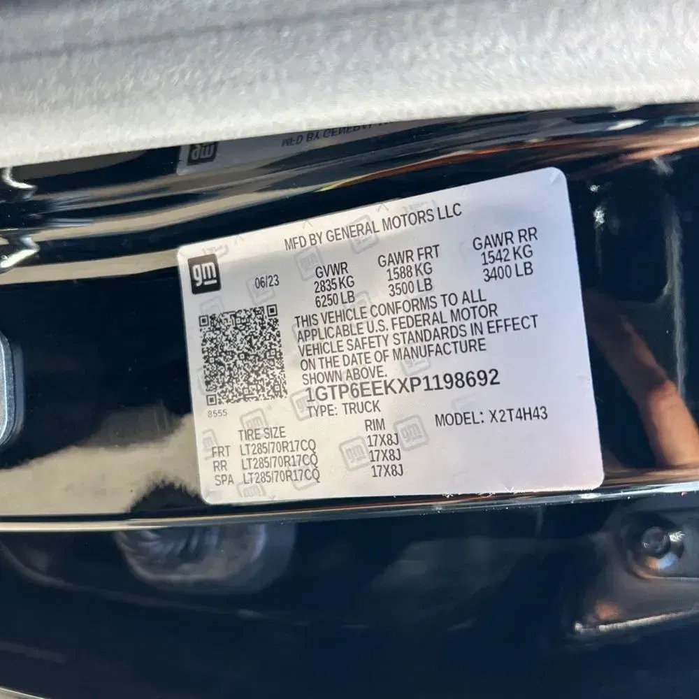 2023 GMC Canyon AT4X