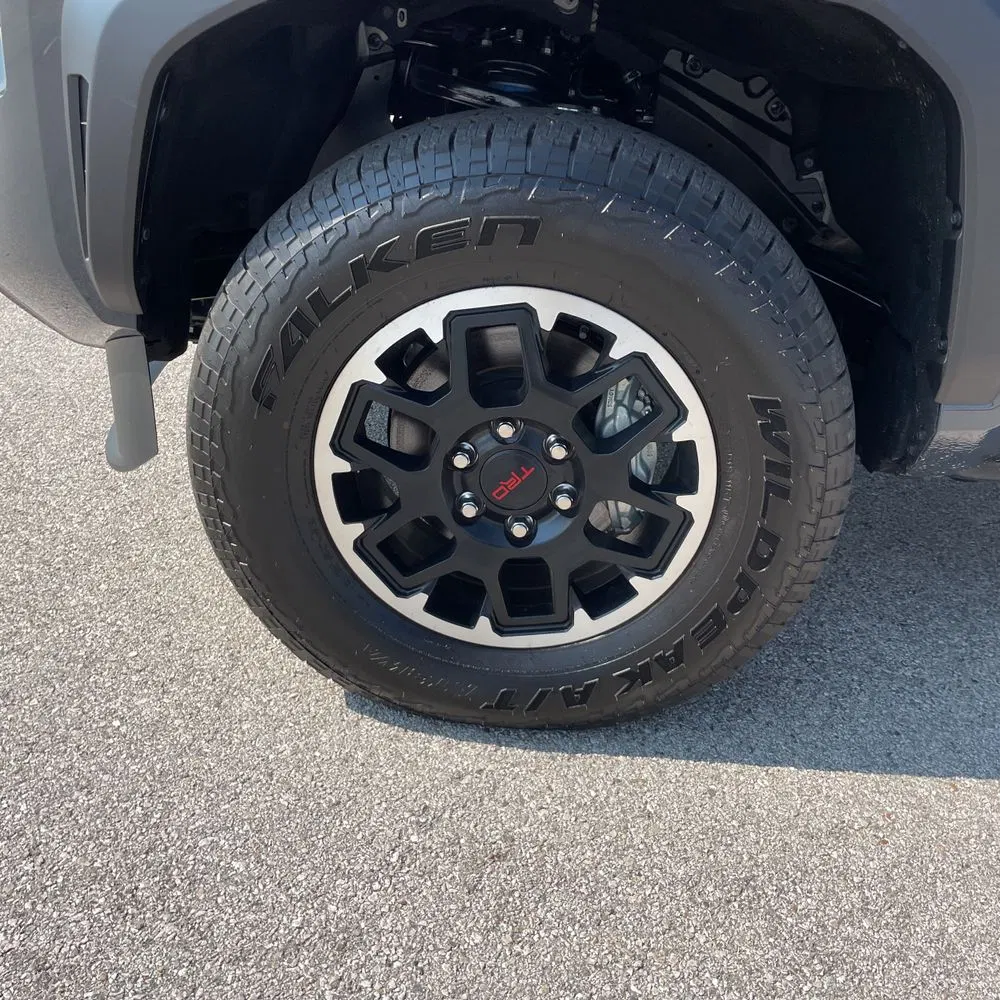 2025 Toyota Tacoma TRD Off-Road HV