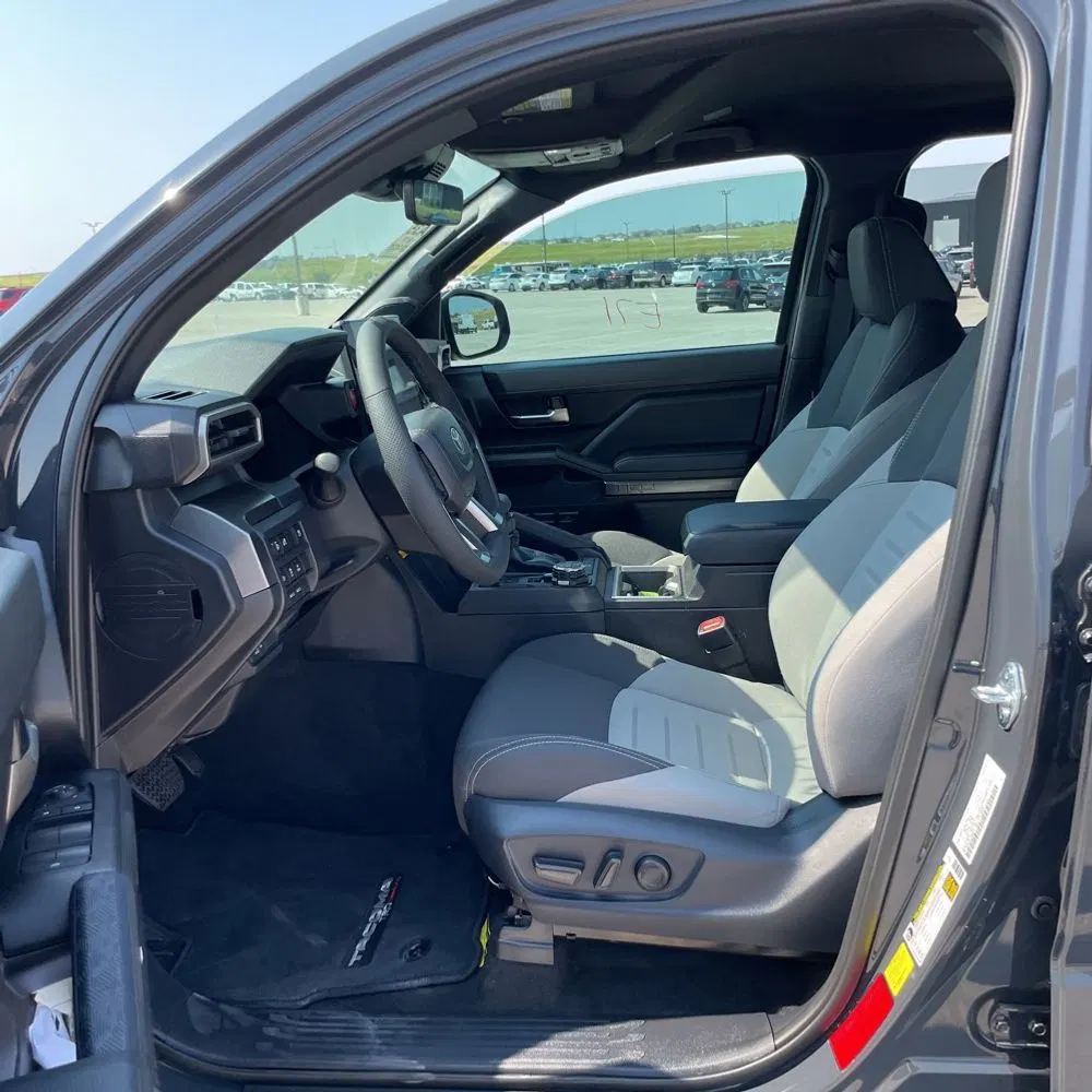 2025 Toyota Tacoma TRD Off-Road HV
