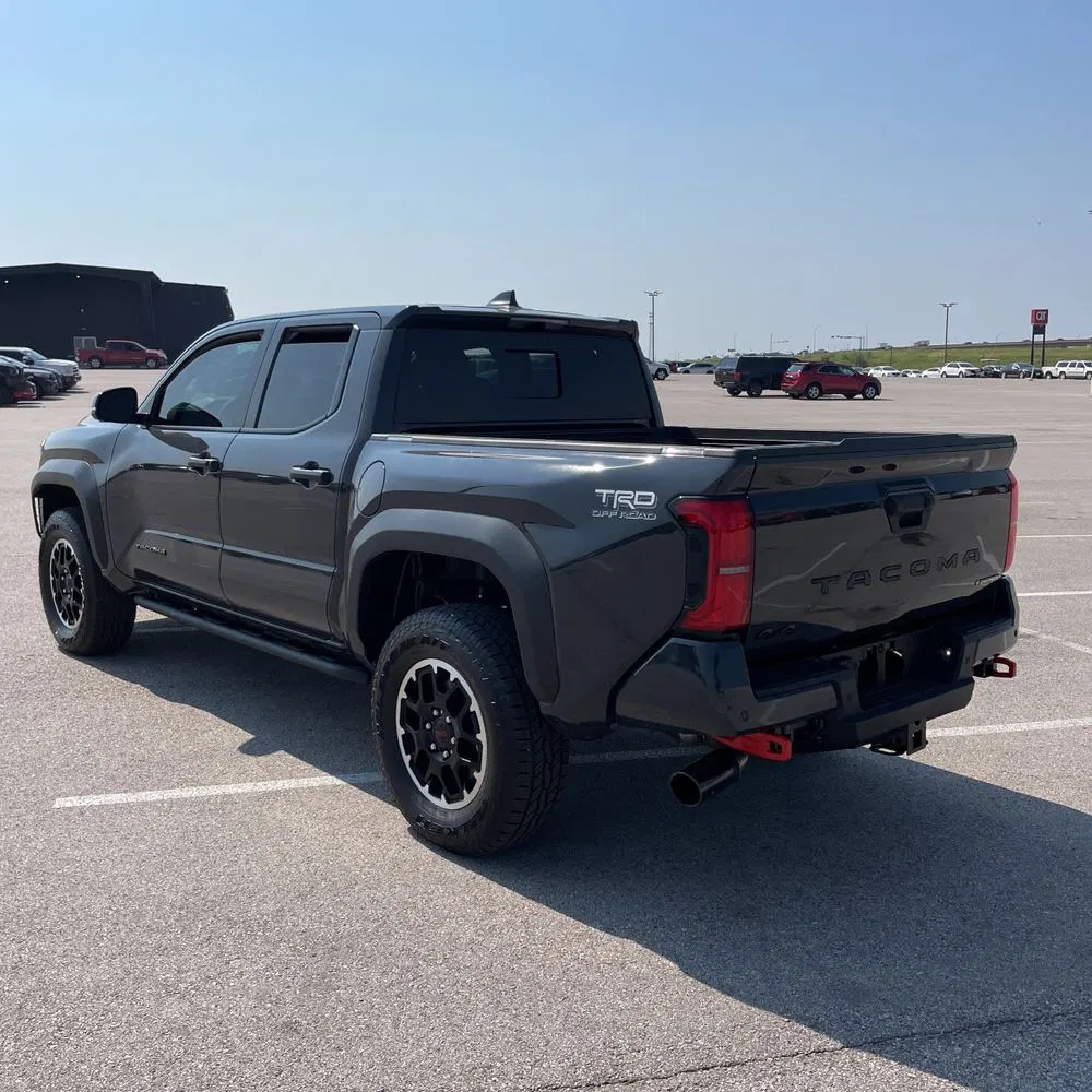 2025 Toyota Tacoma TRD Off-Road HV