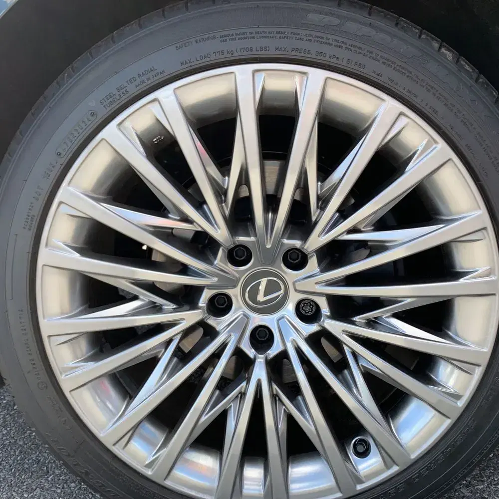 2024 Lexus LS 500 Base