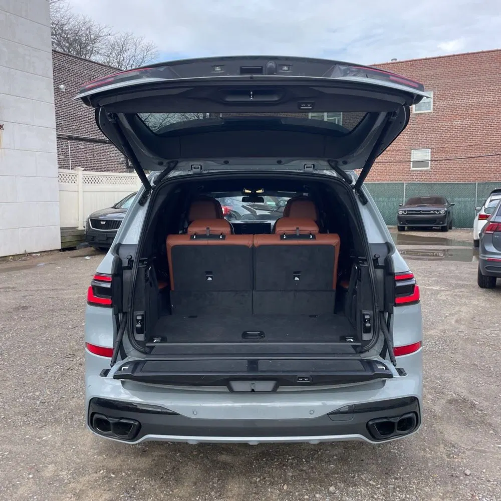 2024 BMW X7 M60i