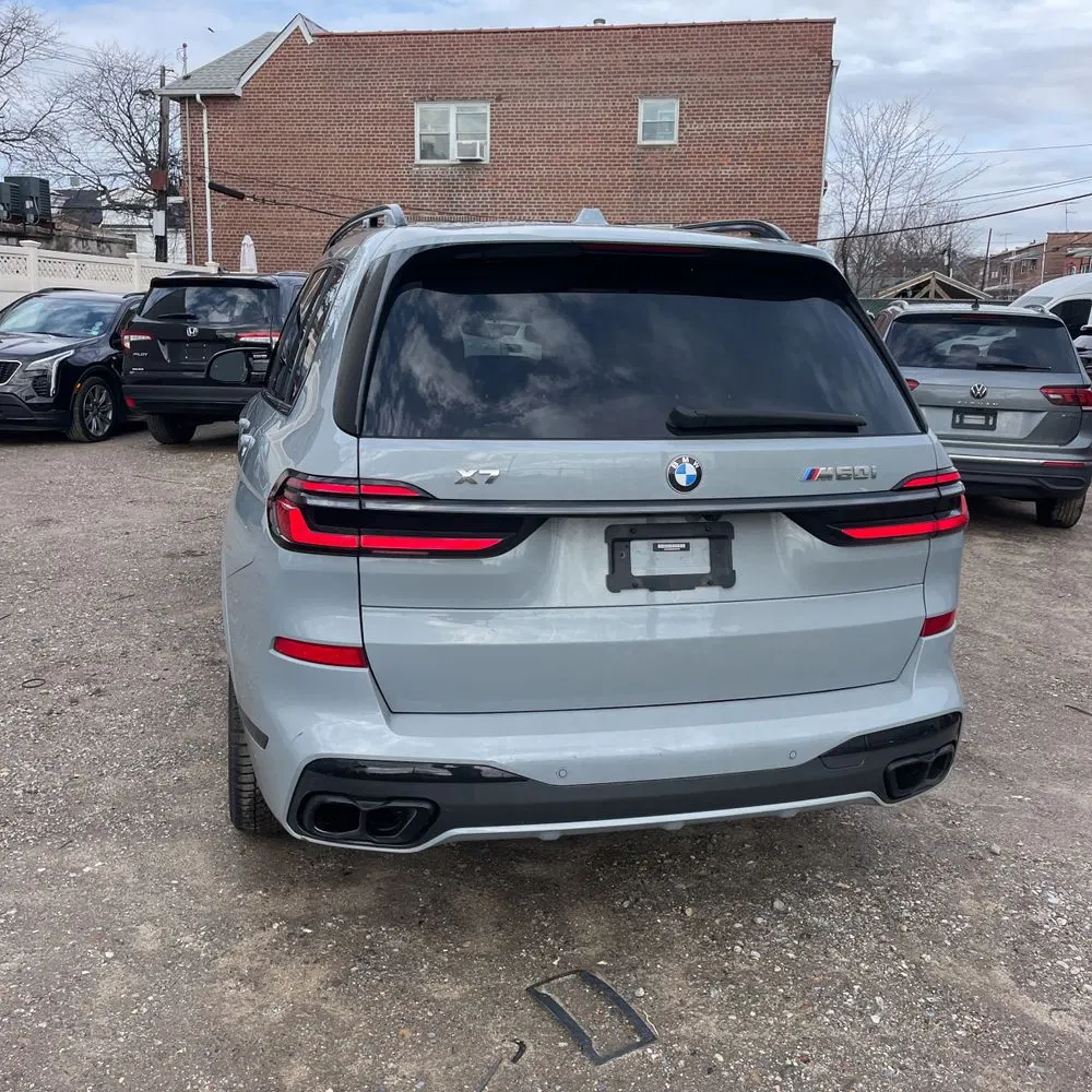 2024 BMW X7 M60i