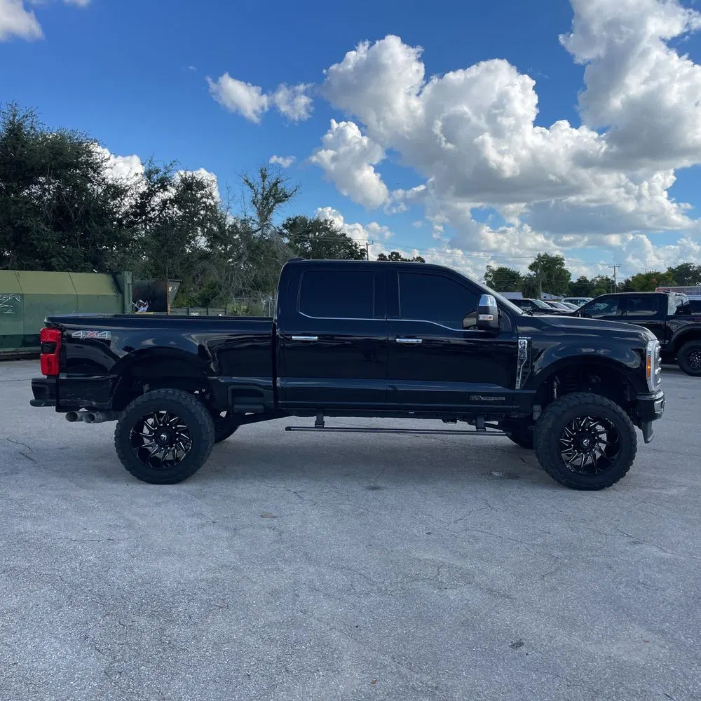 2023 Ford F-350 Super Duty Platinum