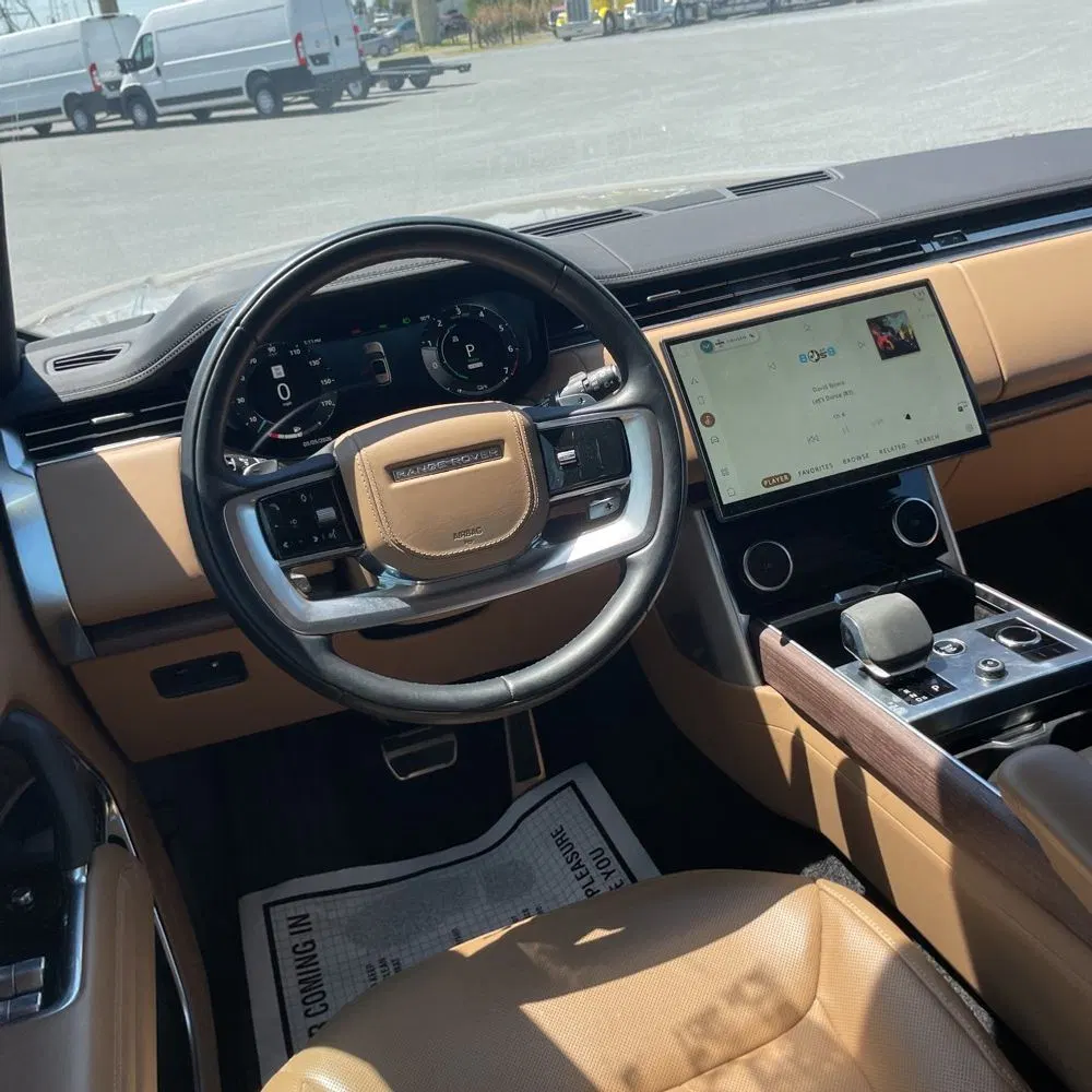 2023 Land Rover Range Rover P440e SE