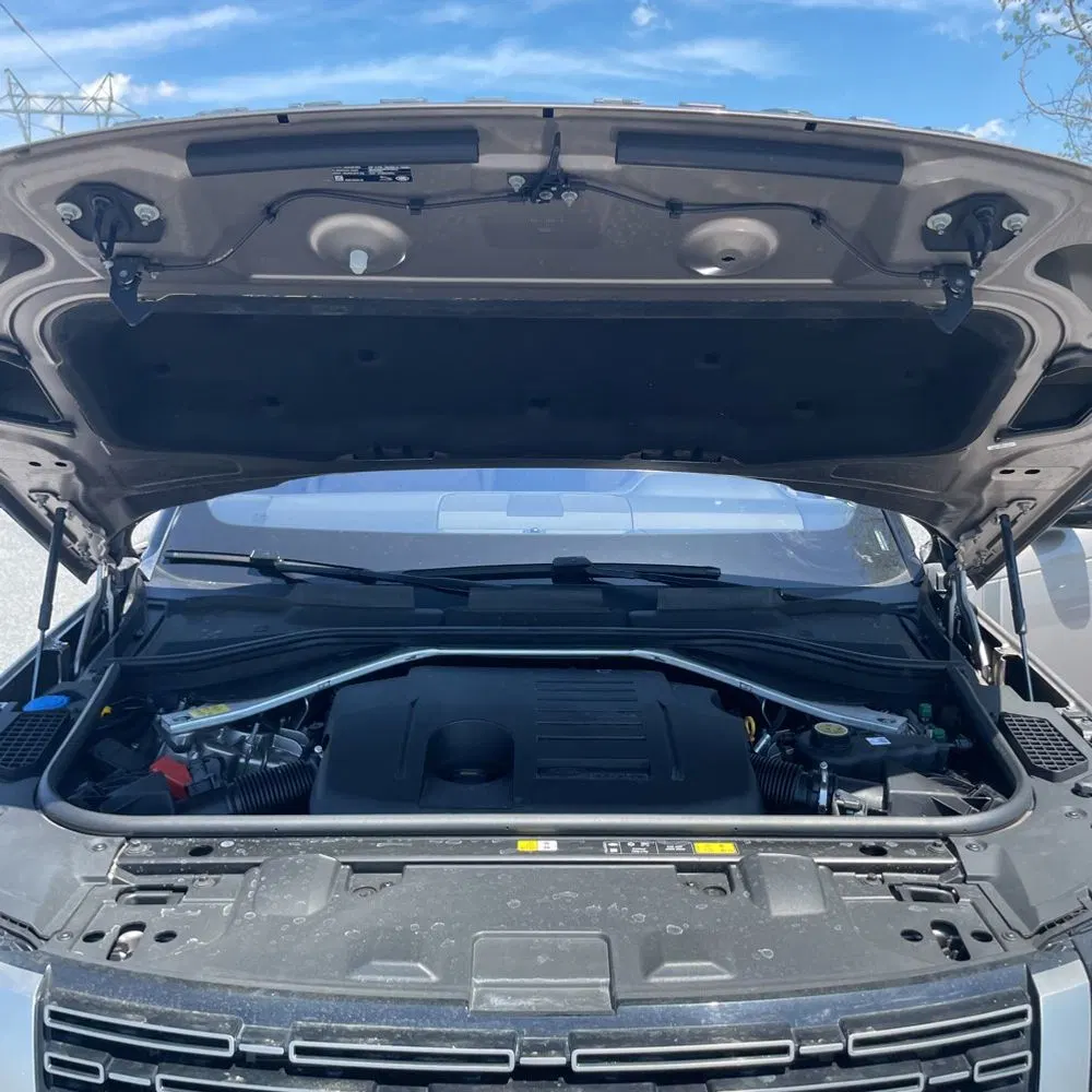 2023 Land Rover Range Rover P440e SE