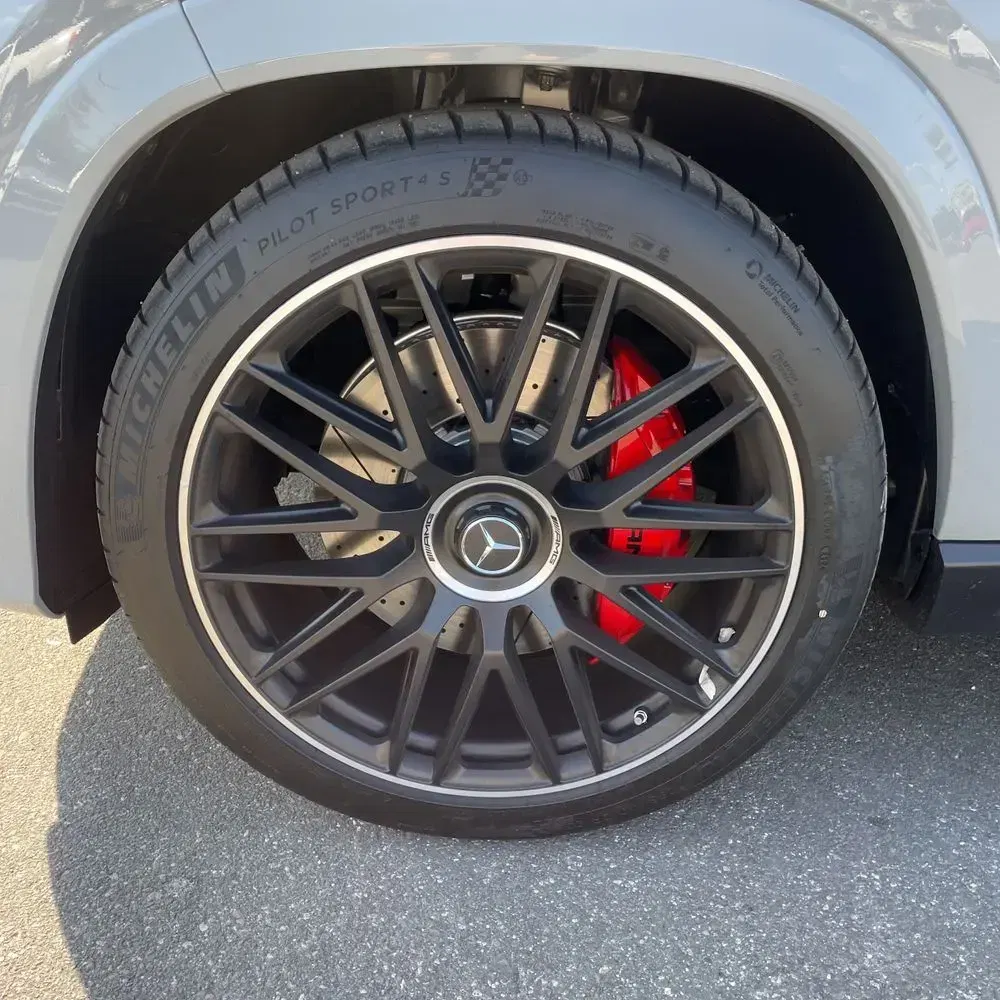 2025 Mercedes-Benz GLS AMG GLS 63