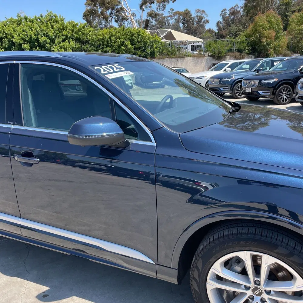 2025 Audi Q7 Premium 45