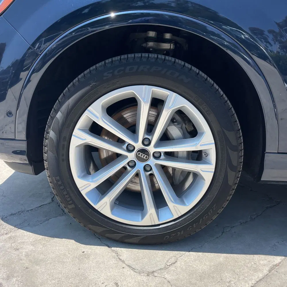 2025 Audi Q7 Premium 45