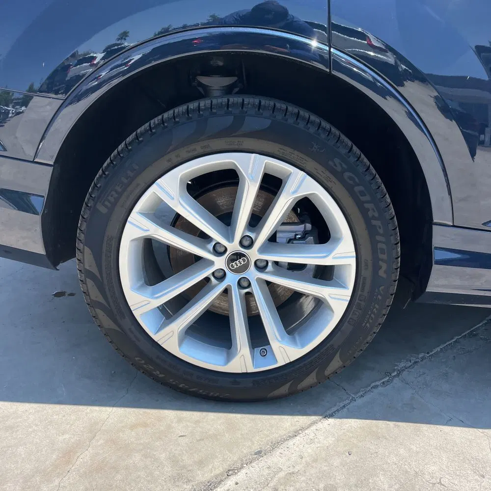 2025 Audi Q7 Premium 45