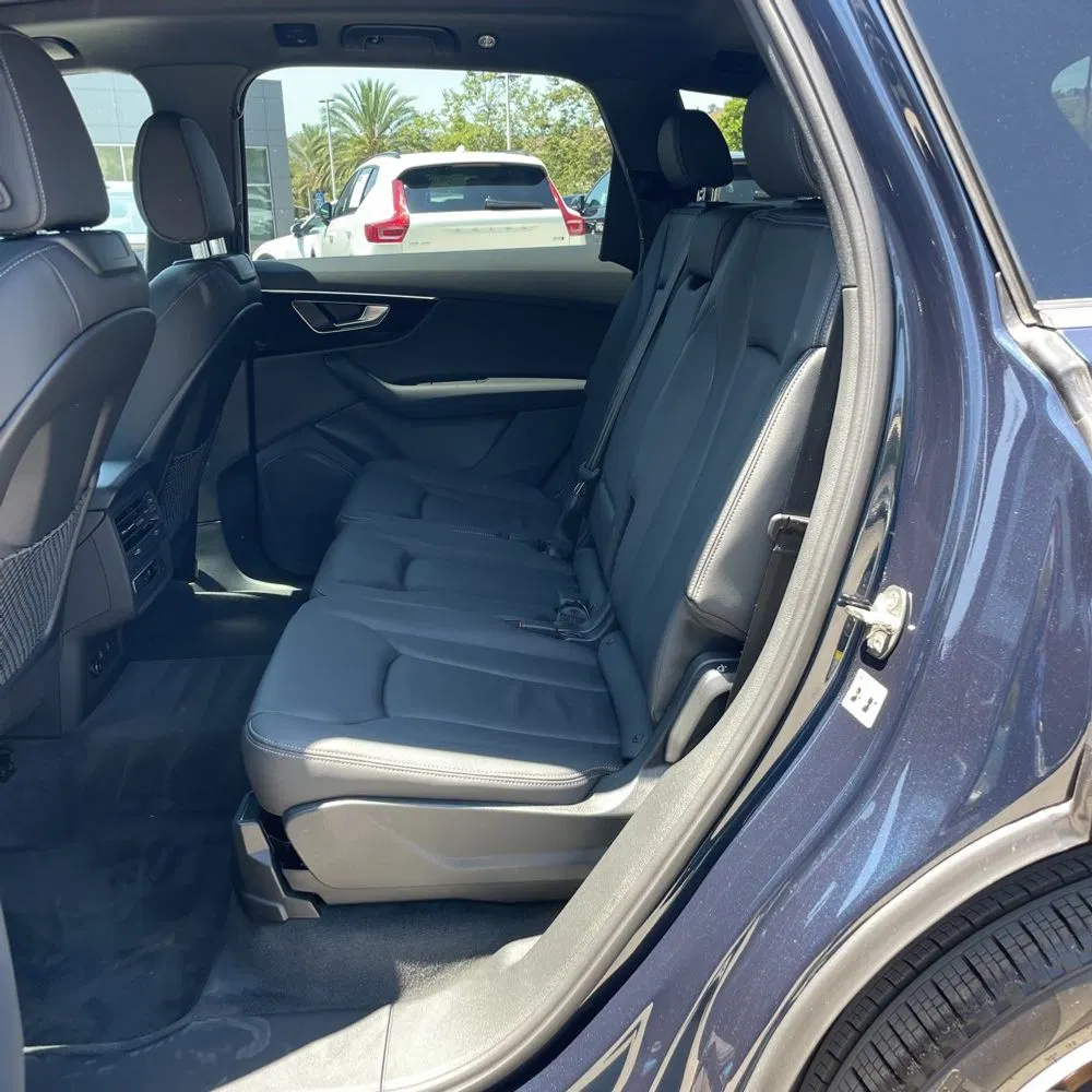 2025 Audi Q7 Premium 45