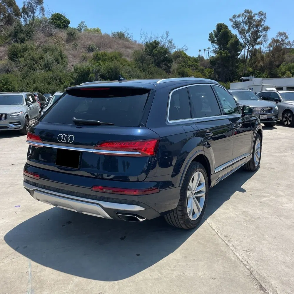 2025 Audi Q7 Premium 45