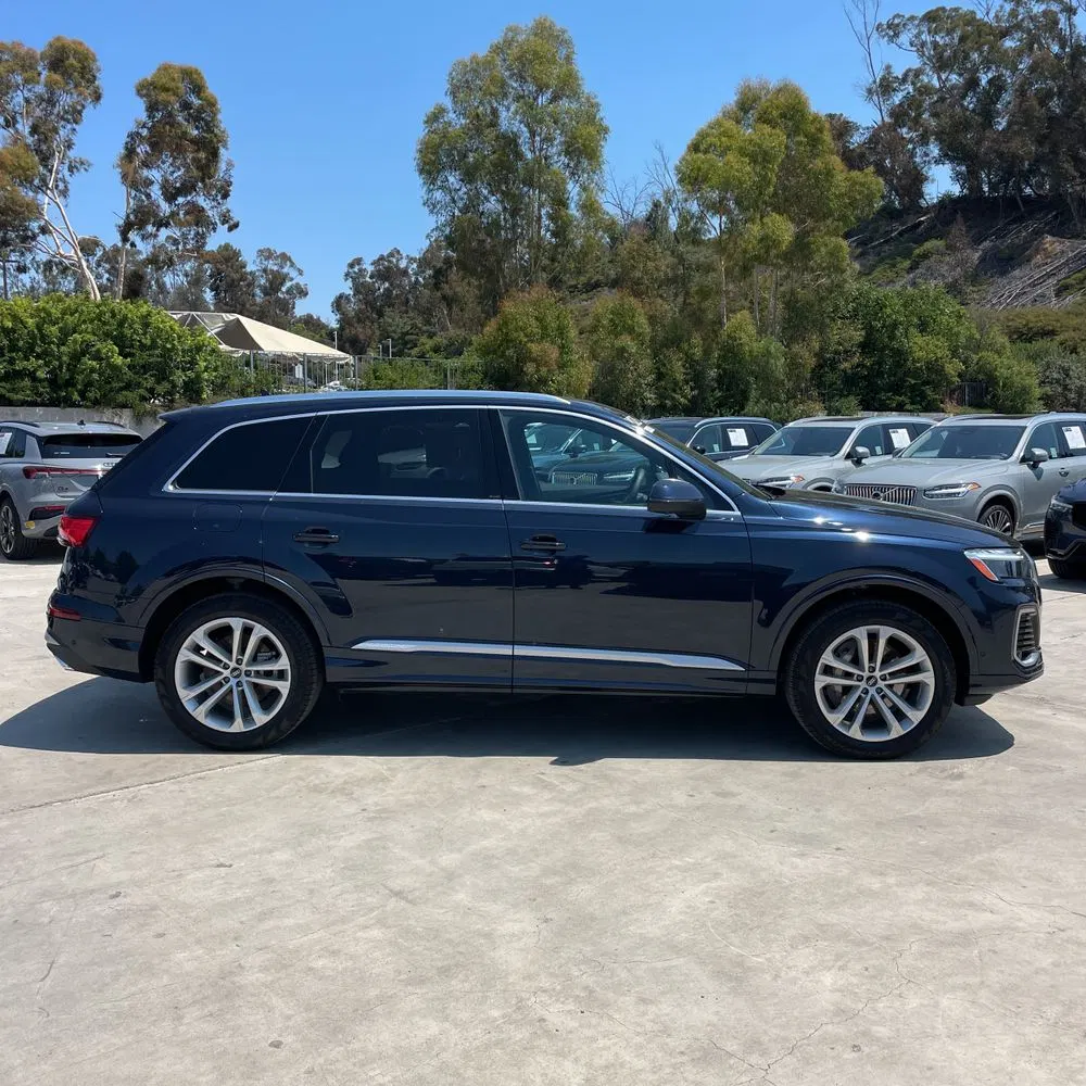 2025 Audi Q7 Premium 45