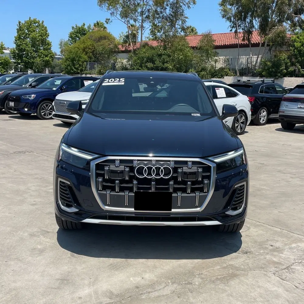 2025 Audi Q7 Premium 45