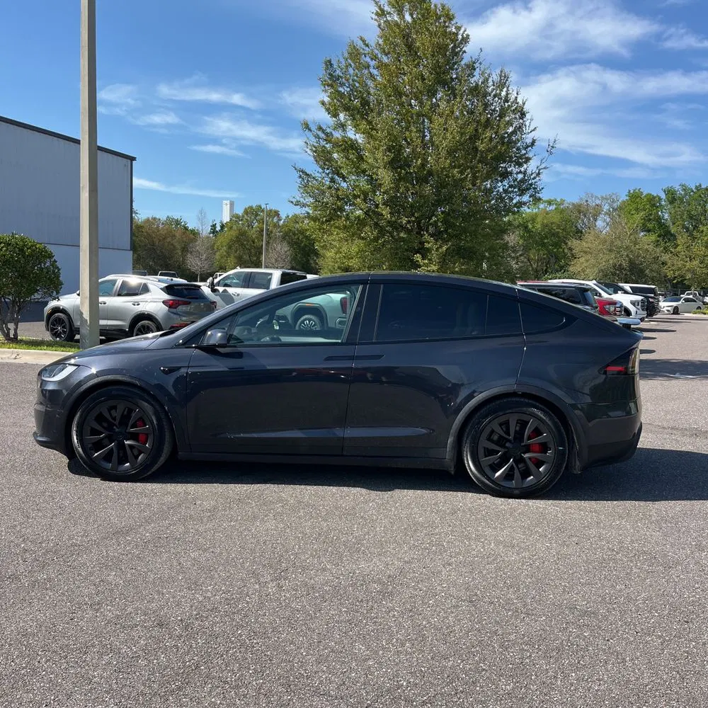 2024 Tesla Model X Plaid