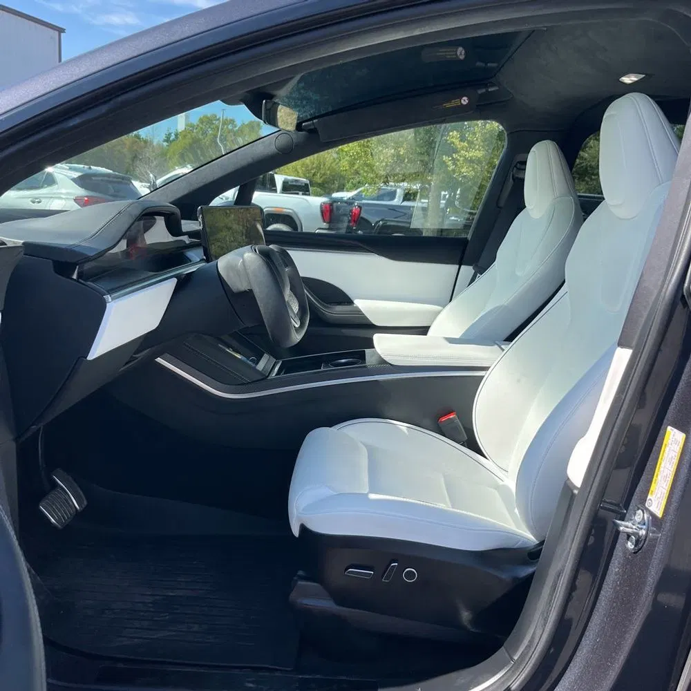 2024 Tesla Model X Plaid
