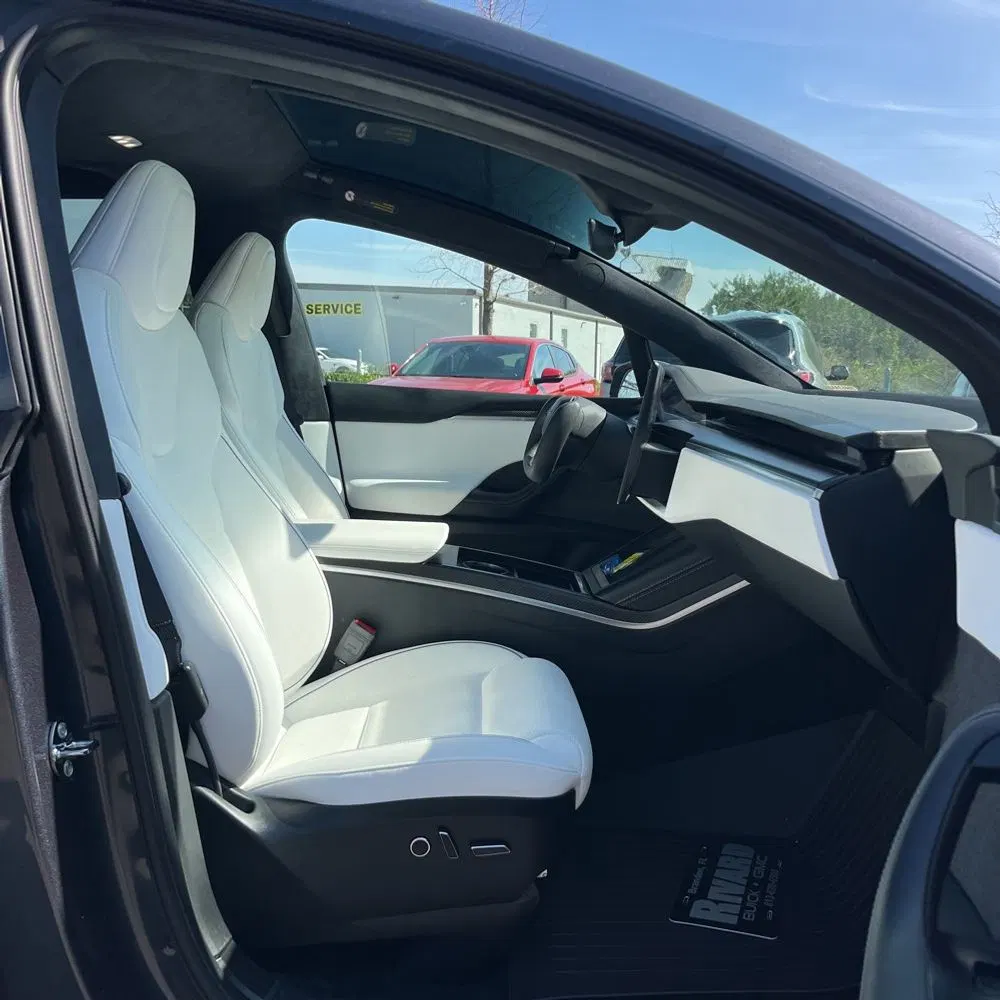 2024 Tesla Model X Plaid