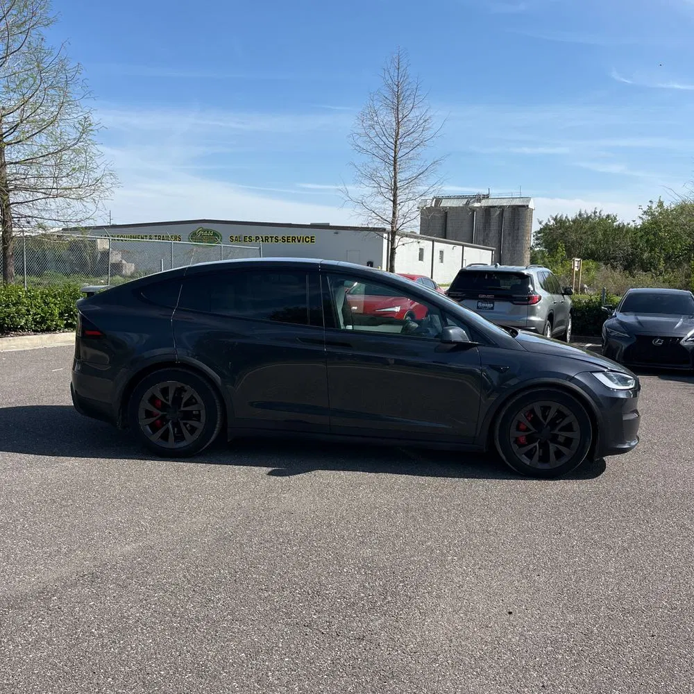 2024 Tesla Model X Plaid