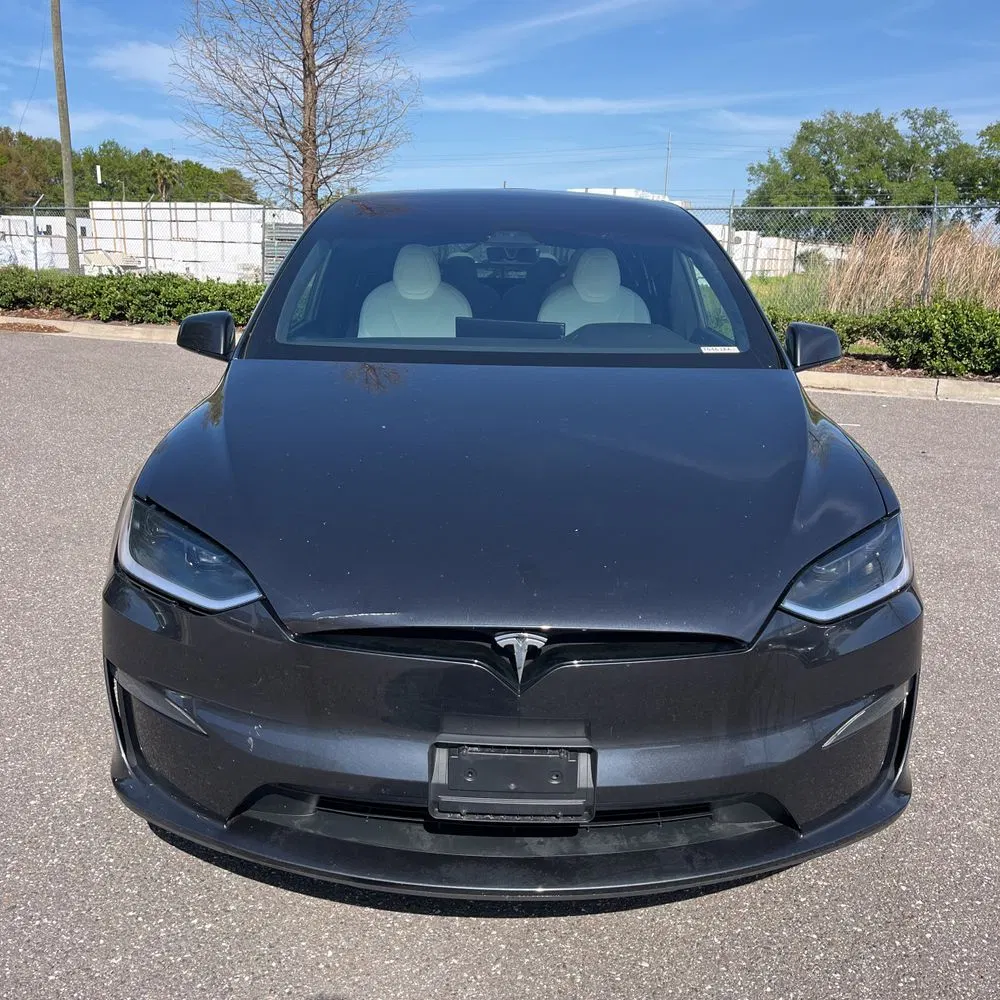 2024 Tesla Model X Plaid